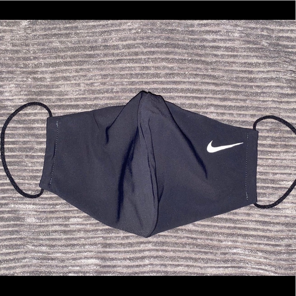- Nike mask ✔️